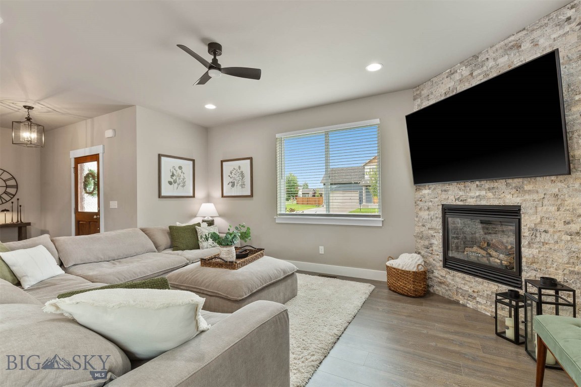 Falcon Hollow - Residential