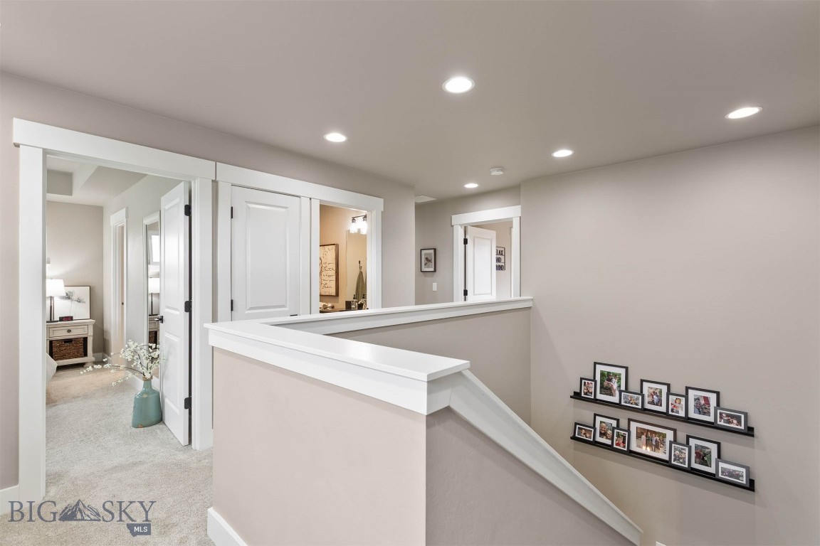 Falcon Hollow - Residential