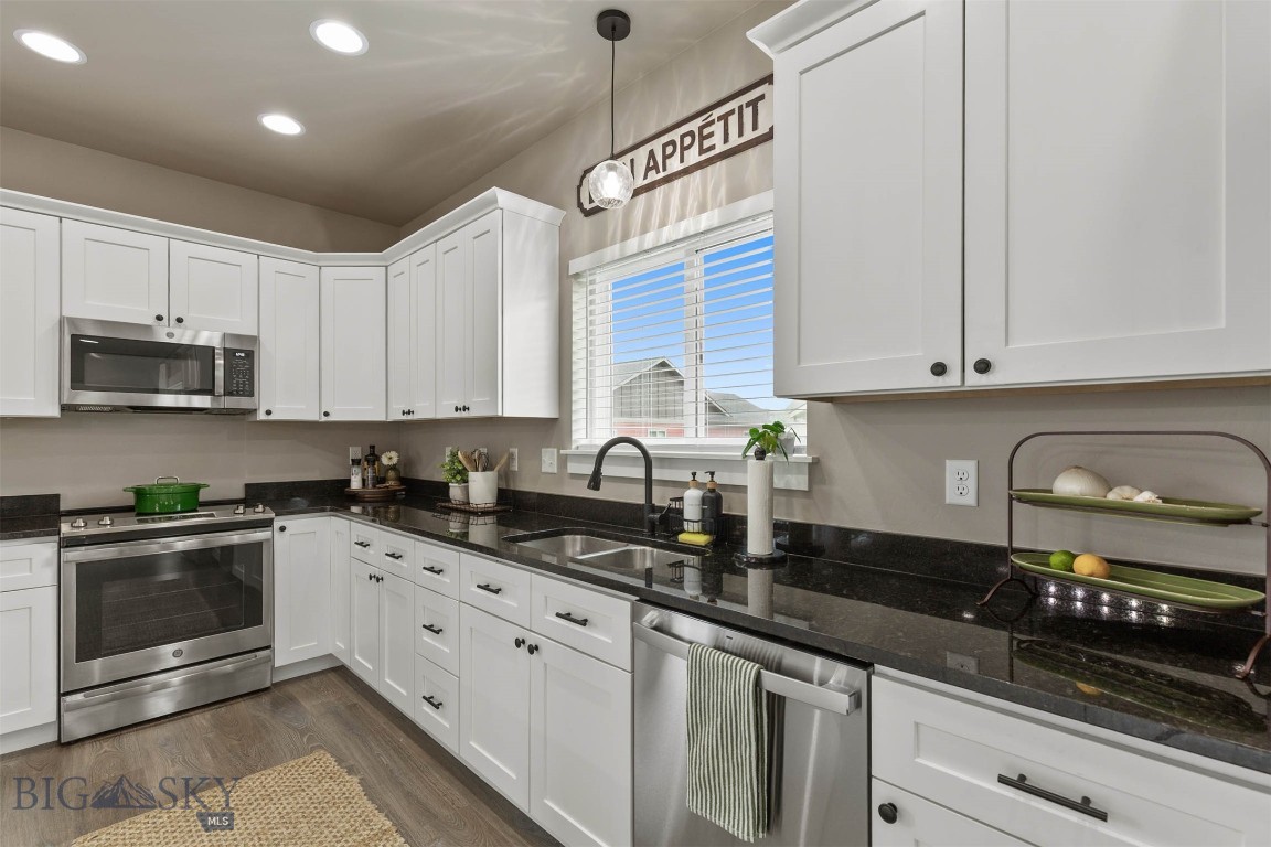 Falcon Hollow - Residential