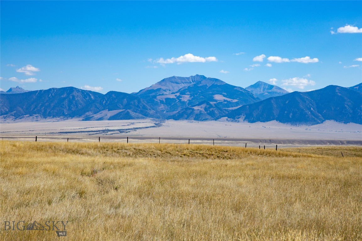 Pronghorn Meadows - Land