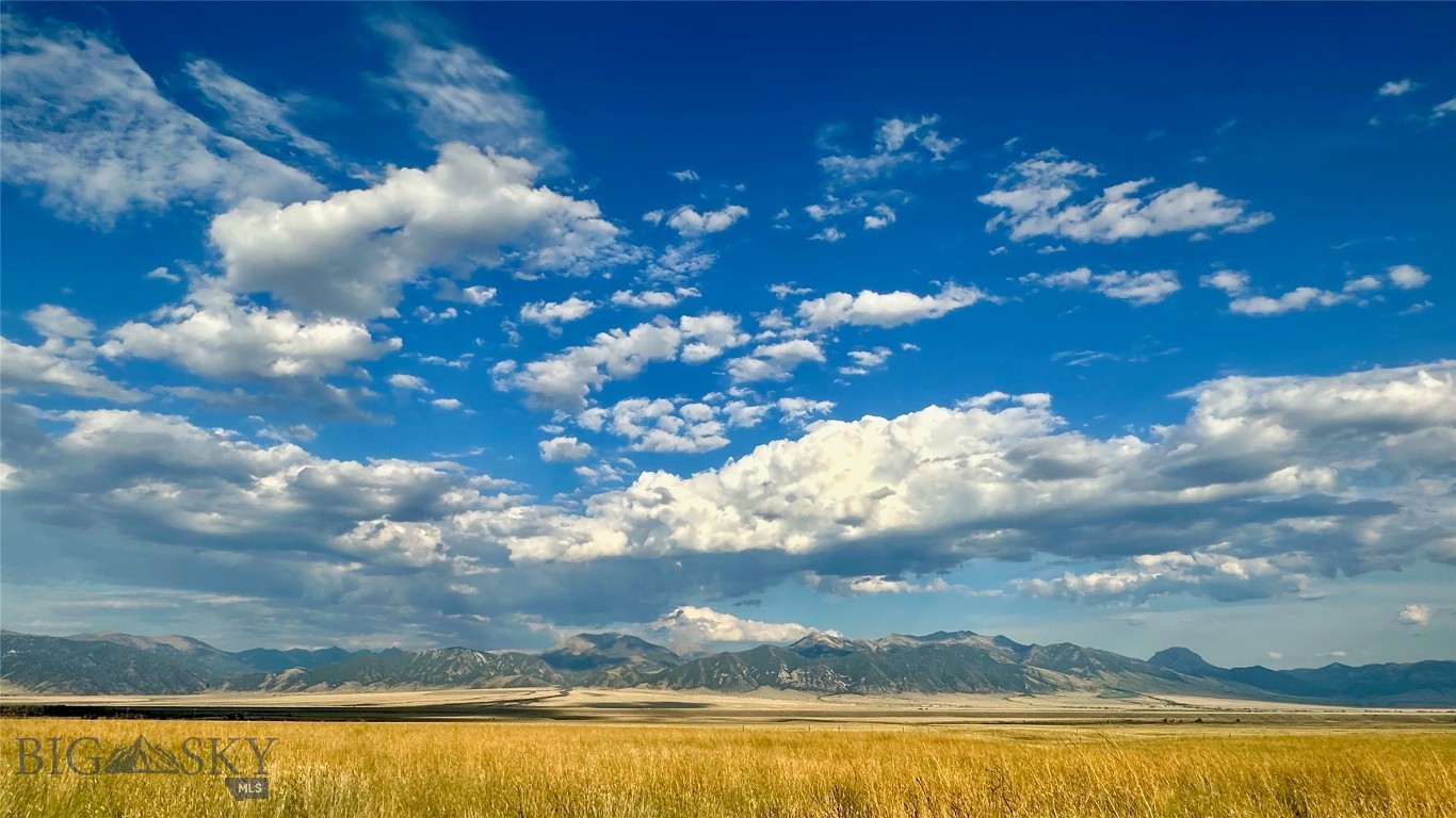 Pronghorn Meadows - Land