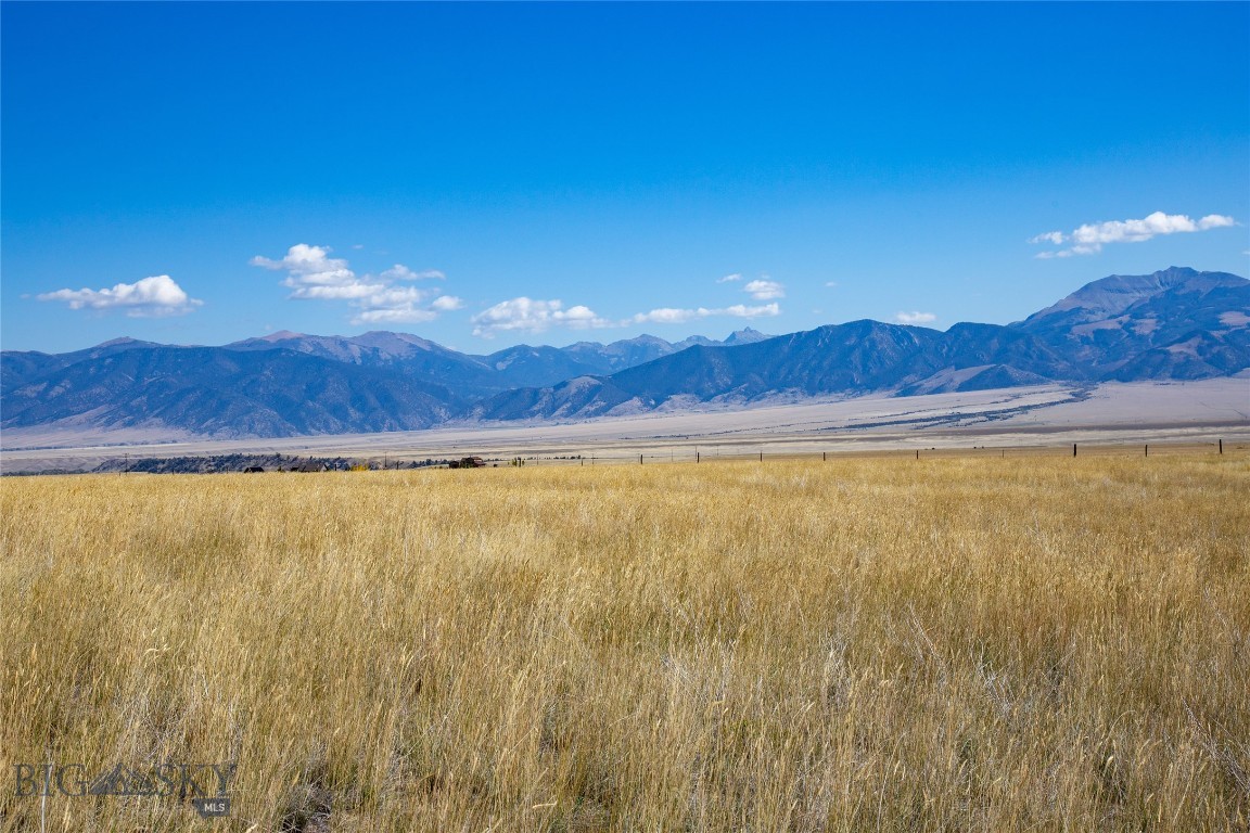 Pronghorn Meadows - Land