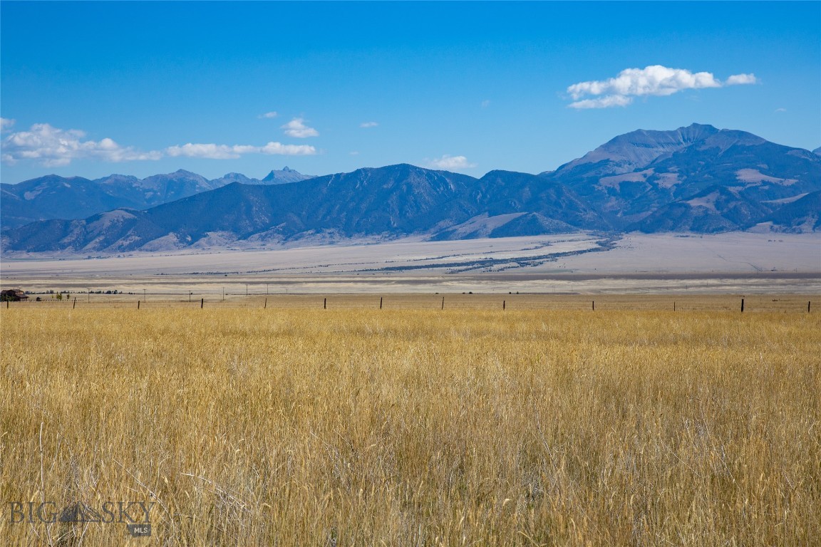 Pronghorn Meadows - Land