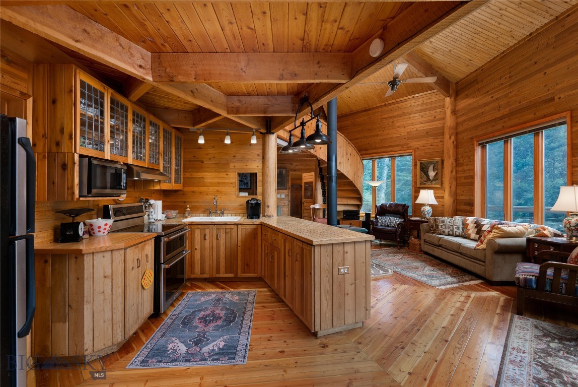 Quinn Creek Properties - Residential