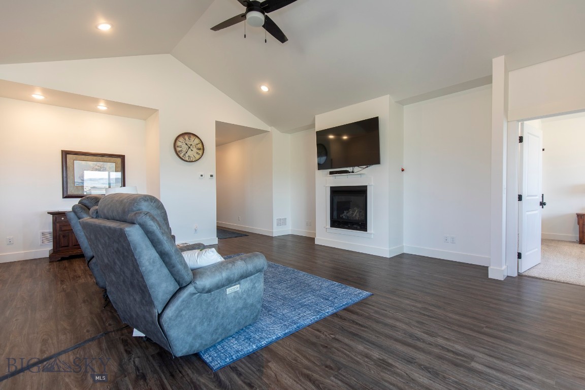 Wheatland Meadows - Residential