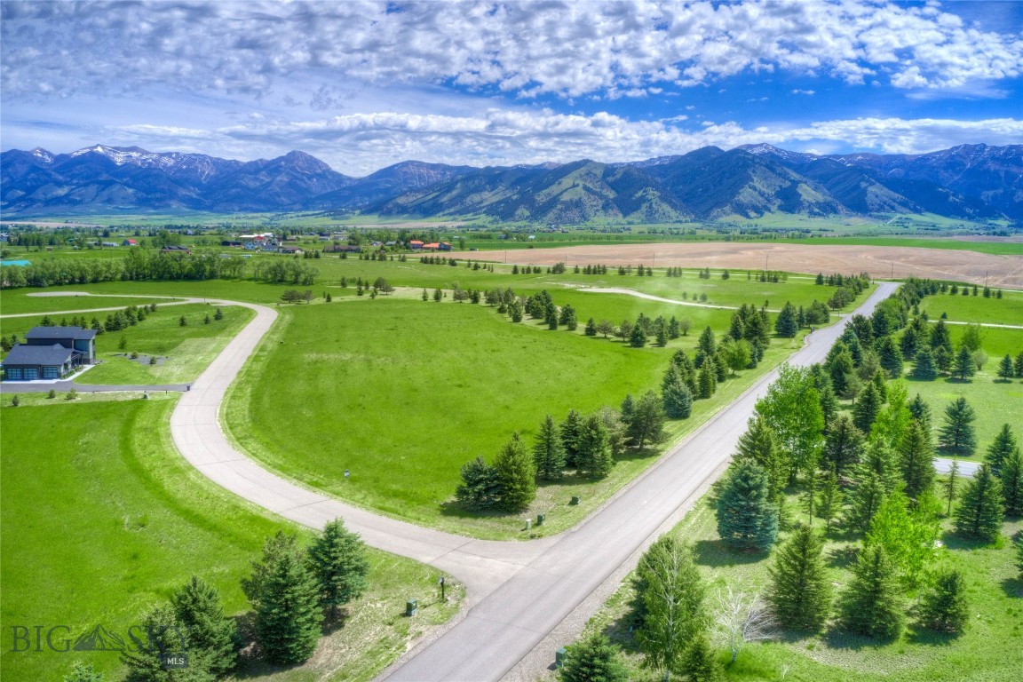 Bridger Lake Meadows - Land
