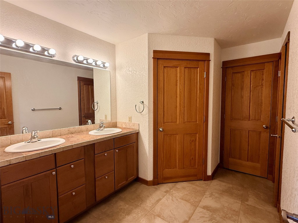 Laurel Glen - Residential