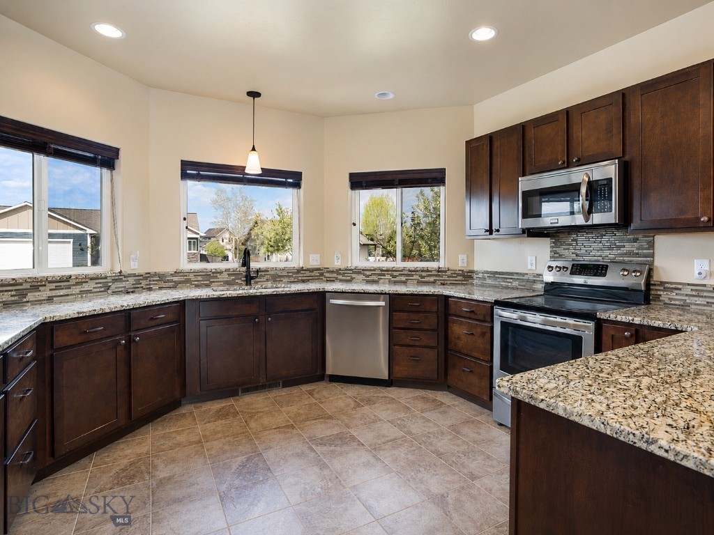 Middle Creek Parklands - Residential