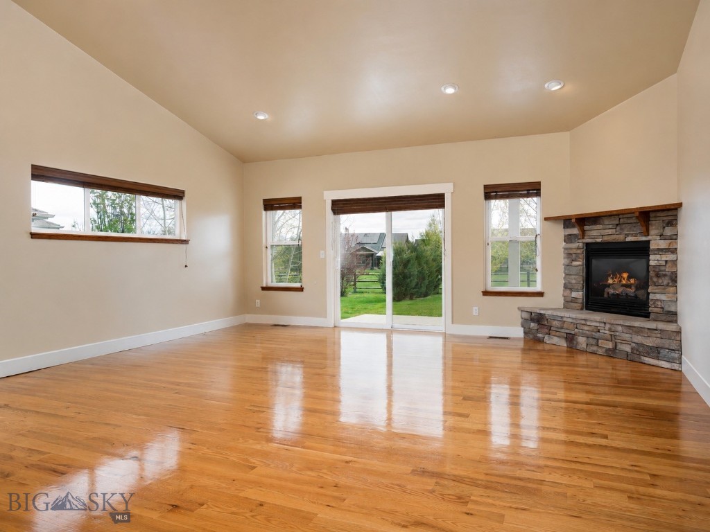 Middle Creek Parklands - Residential