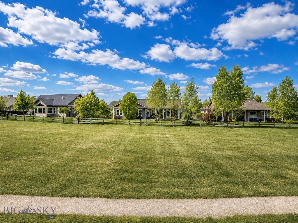 Middle Creek Parklands - Residential
