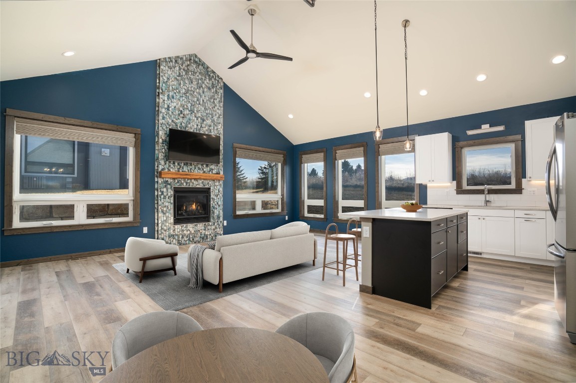 The Pines Condo - Residential