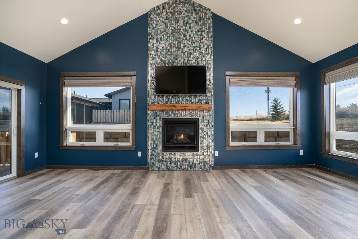 The Pines Condo - Residential