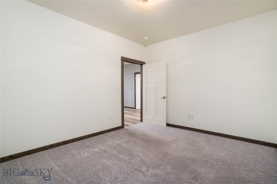 The Pines Condo - Residential