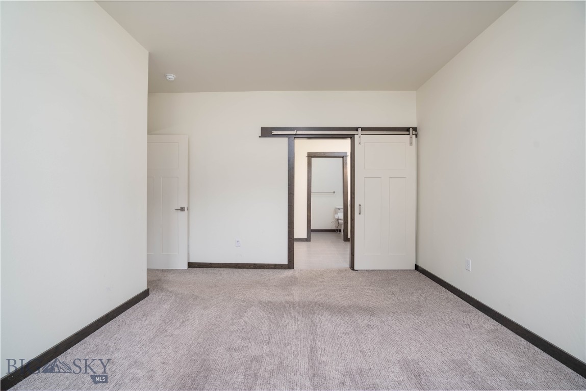 The Pines Condo - Residential