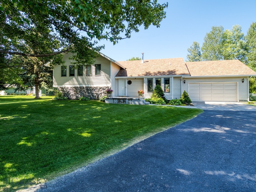 353 Sacajawea Peak Drive