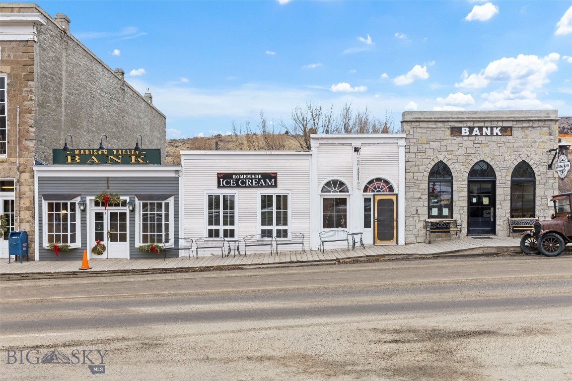 Virginia City Original Plat - Commercial Sale