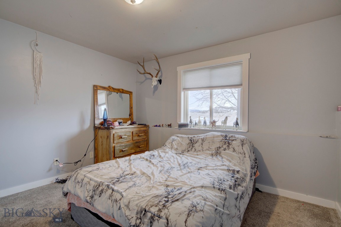 Ennis, Montana 59729, United States, 3 Bedrooms Bedrooms, ,3 BathroomsBathrooms,Residential,Contingent,68281