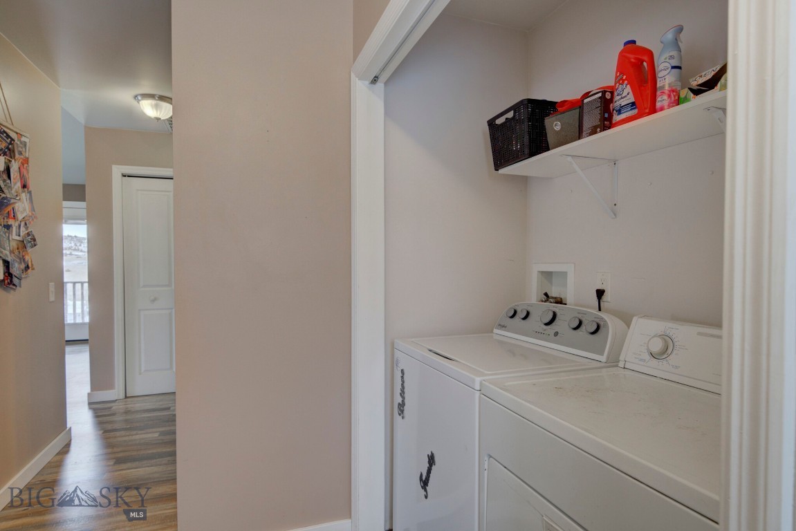 Ennis, Montana 59729, United States, 3 Bedrooms Bedrooms, ,3 BathroomsBathrooms,Residential,Contingent,68281