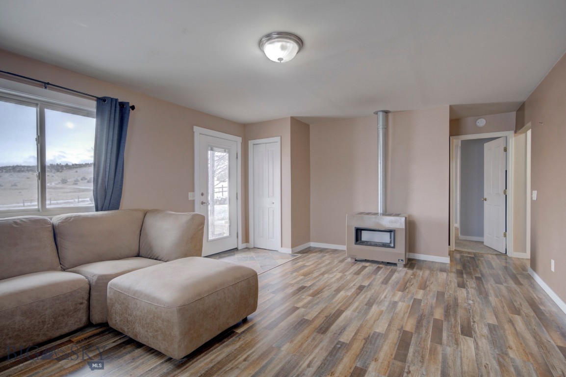 Ennis, Montana 59729, United States, 3 Bedrooms Bedrooms, ,3 BathroomsBathrooms,Residential,Contingent,68281