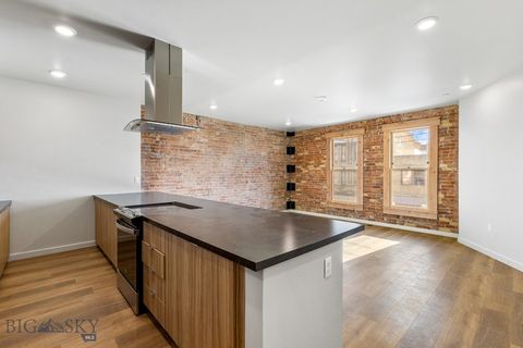 Photo of 59 E Park Street #207, Butte, MT 59701 (MLS # 399251)