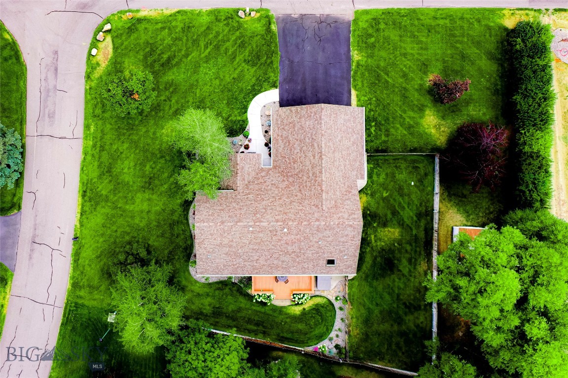 Riverside Manor - Residential