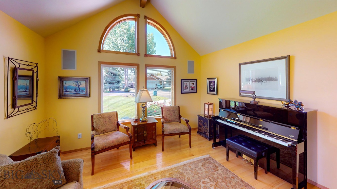 Riverside Manor - Residential