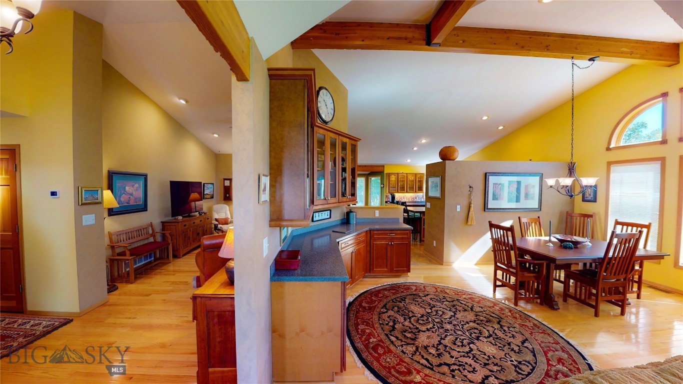 Riverside Manor - Residential
