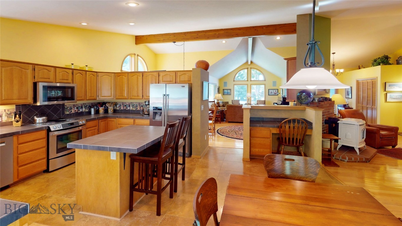Riverside Manor - Residential