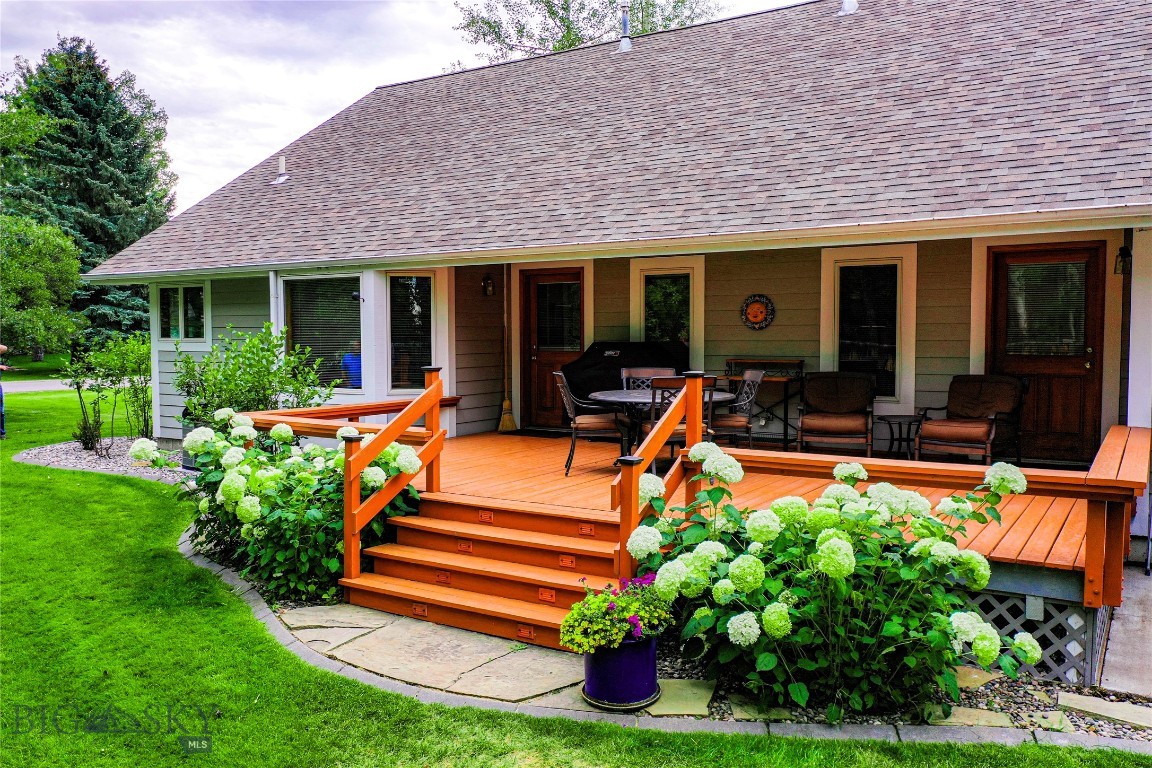 Riverside Manor - Residential