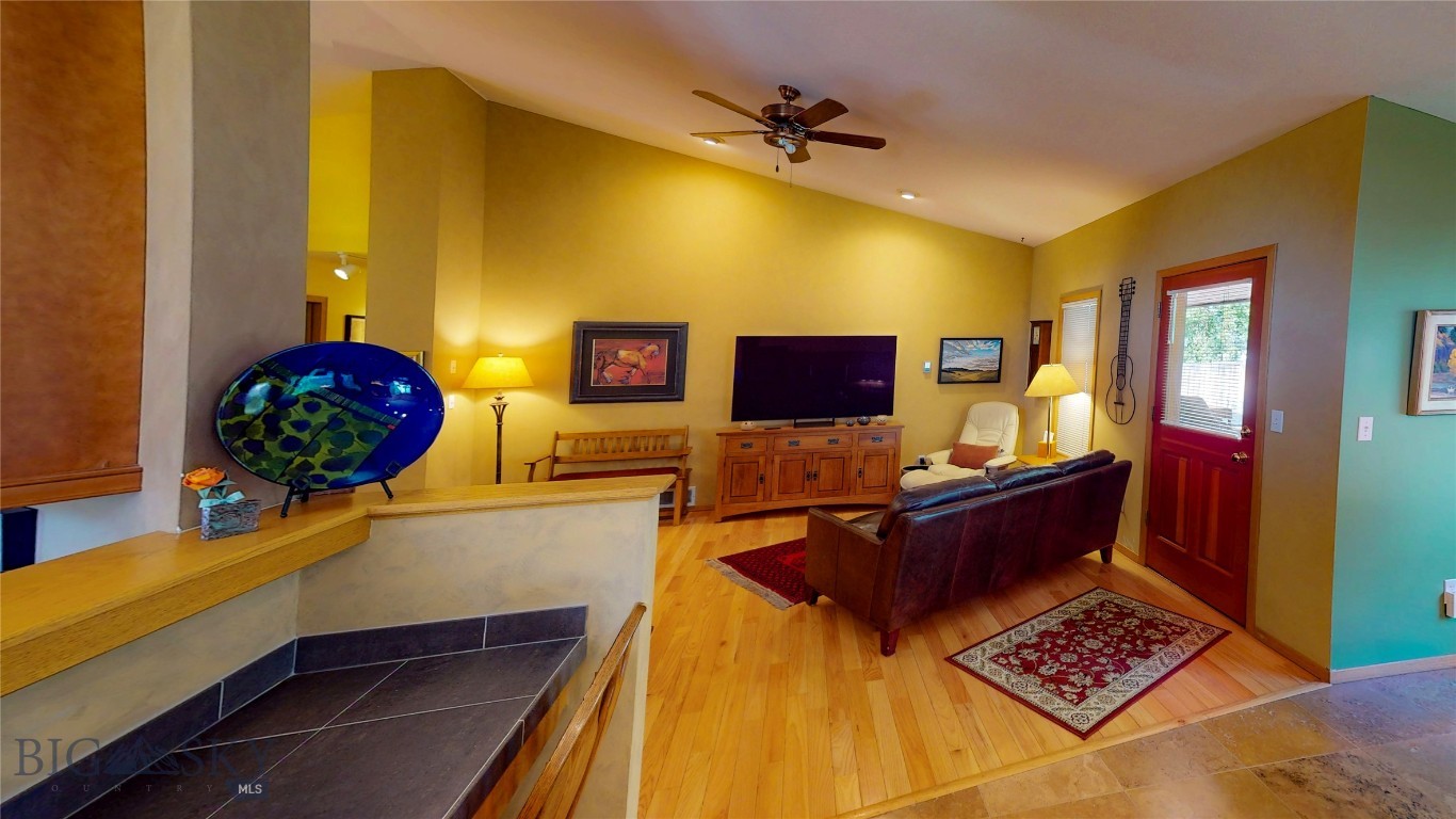 Riverside Manor - Residential