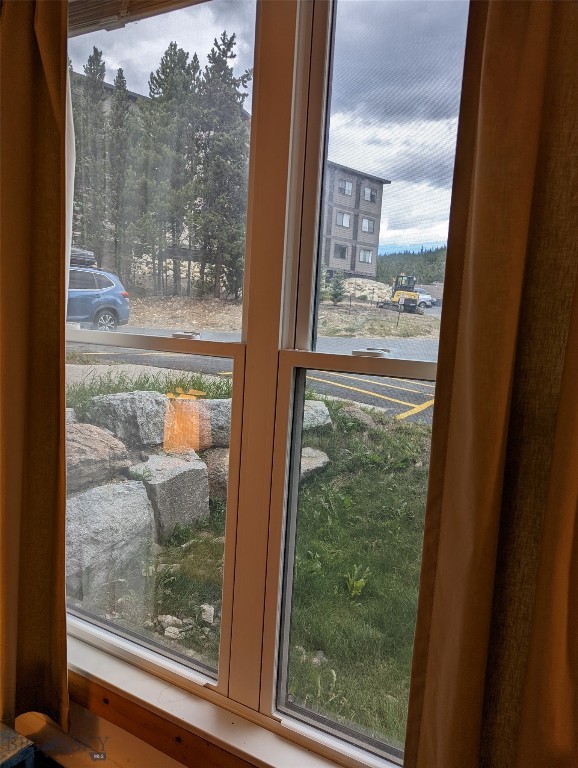 Hill Condos - Residential