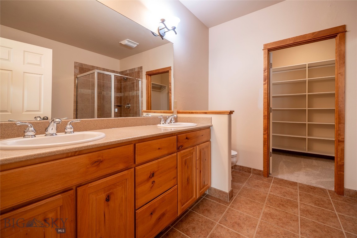 Lessley Estates Condo - Residential