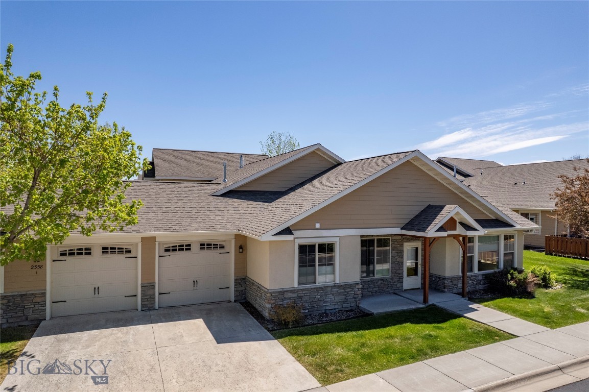 Lessley Estates Condo - Residential