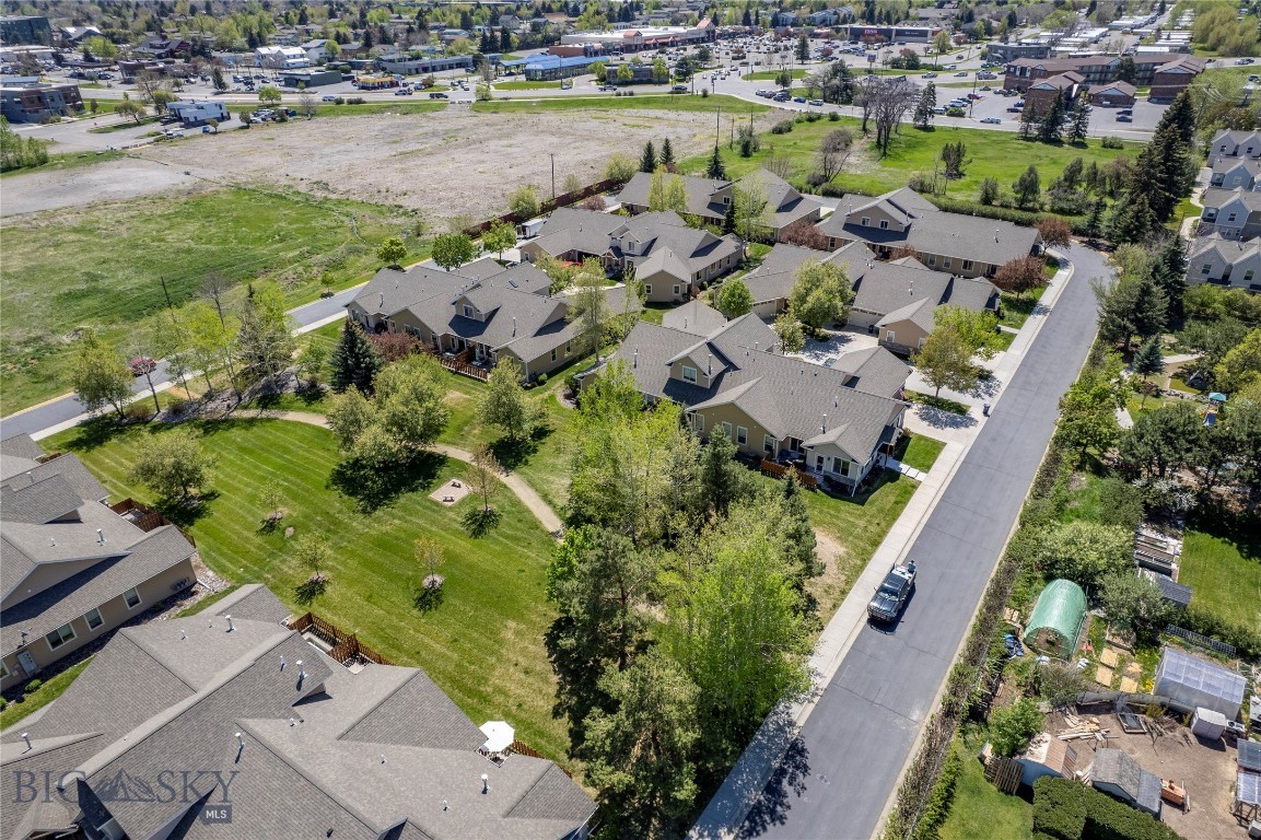 Lessley Estates Condo - Residential