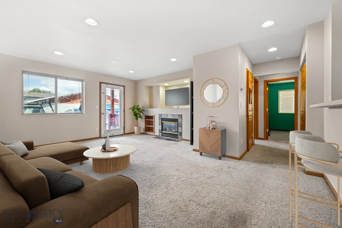 Parkway Plaza - Residential