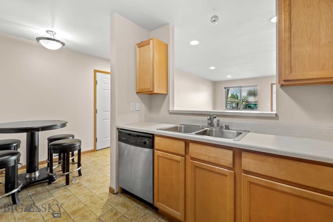 Parkway Plaza - Residential