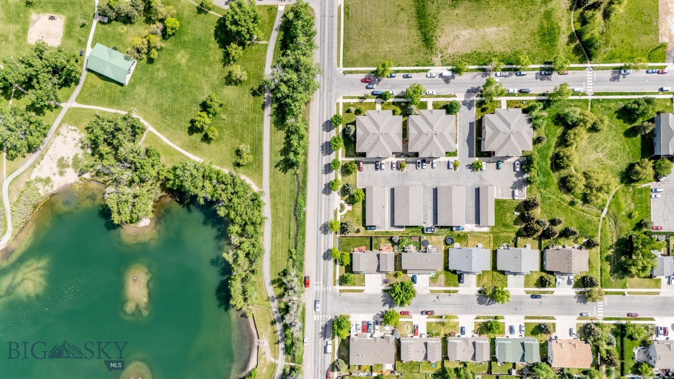 Parkway Plaza - Residential