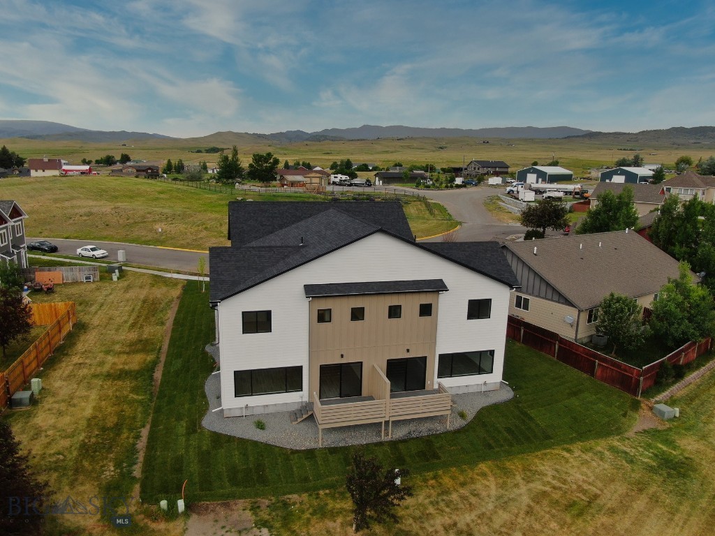 1104 Ridgeview Trail