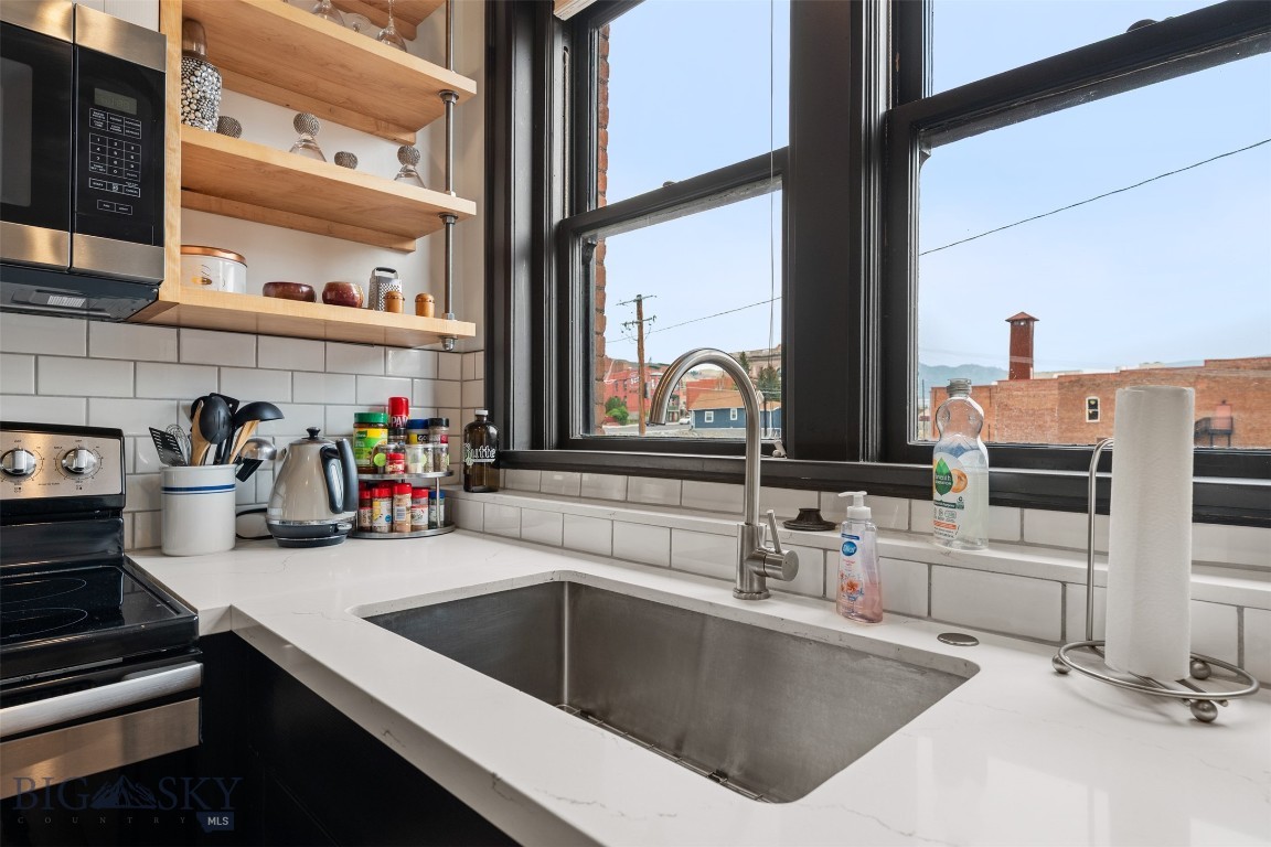 Butte, Montana 59701, United States, 1 Bedroom Bedrooms, ,1 BathroomBathrooms,Residential,Pending,213057