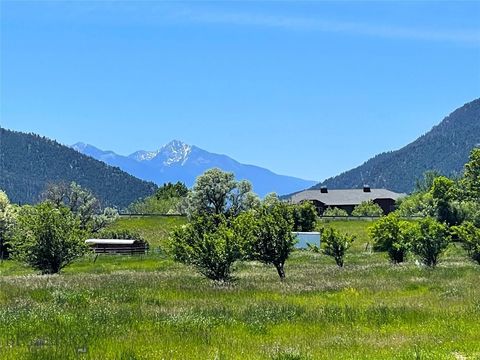 Photo of 9 & 21 Rogers Lane, Livingston, MT 59047 (MLS # 409502)