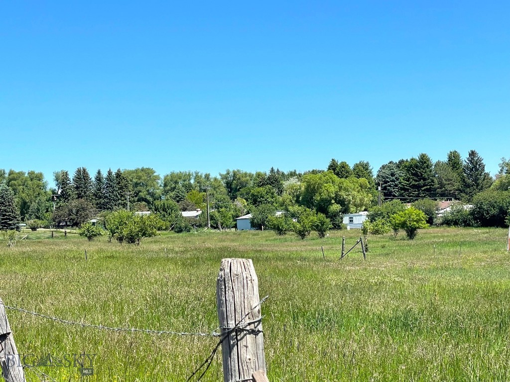 Acreville Addition - Land