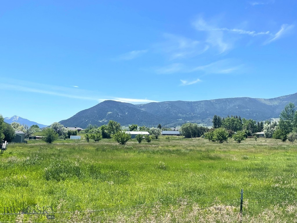 Acreville Addition - Land