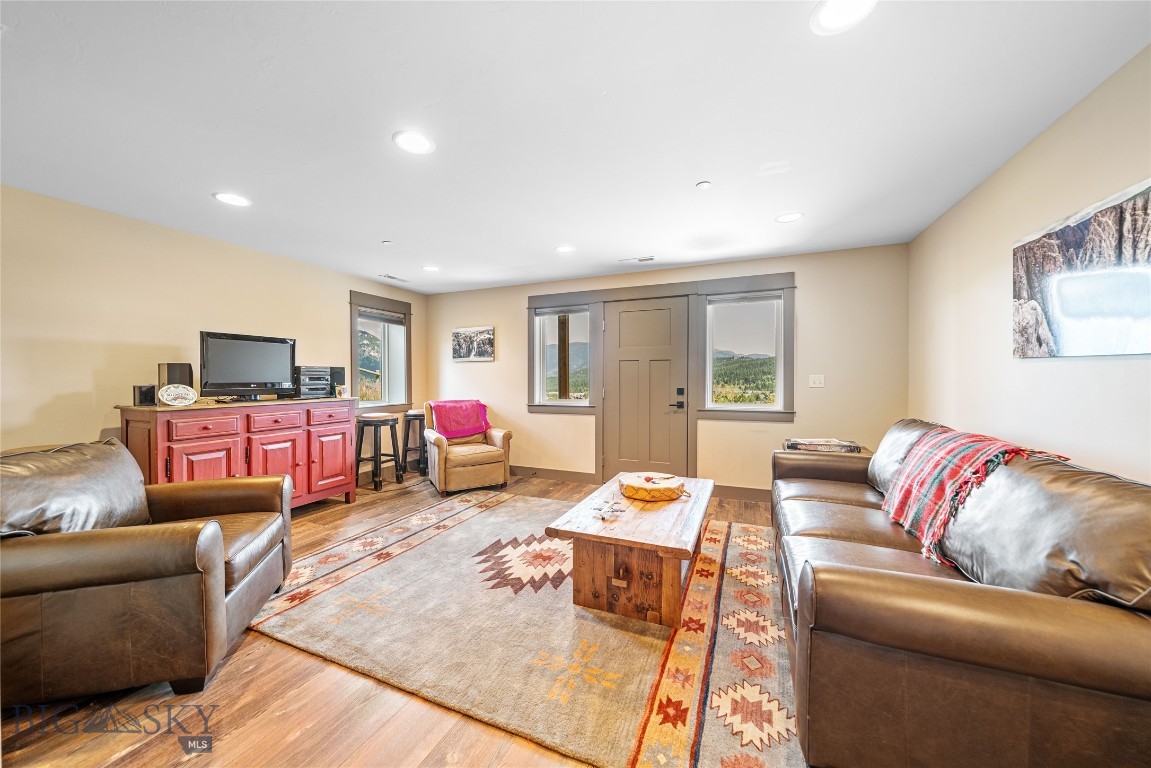 Big Pine View - Big Sky - Residential