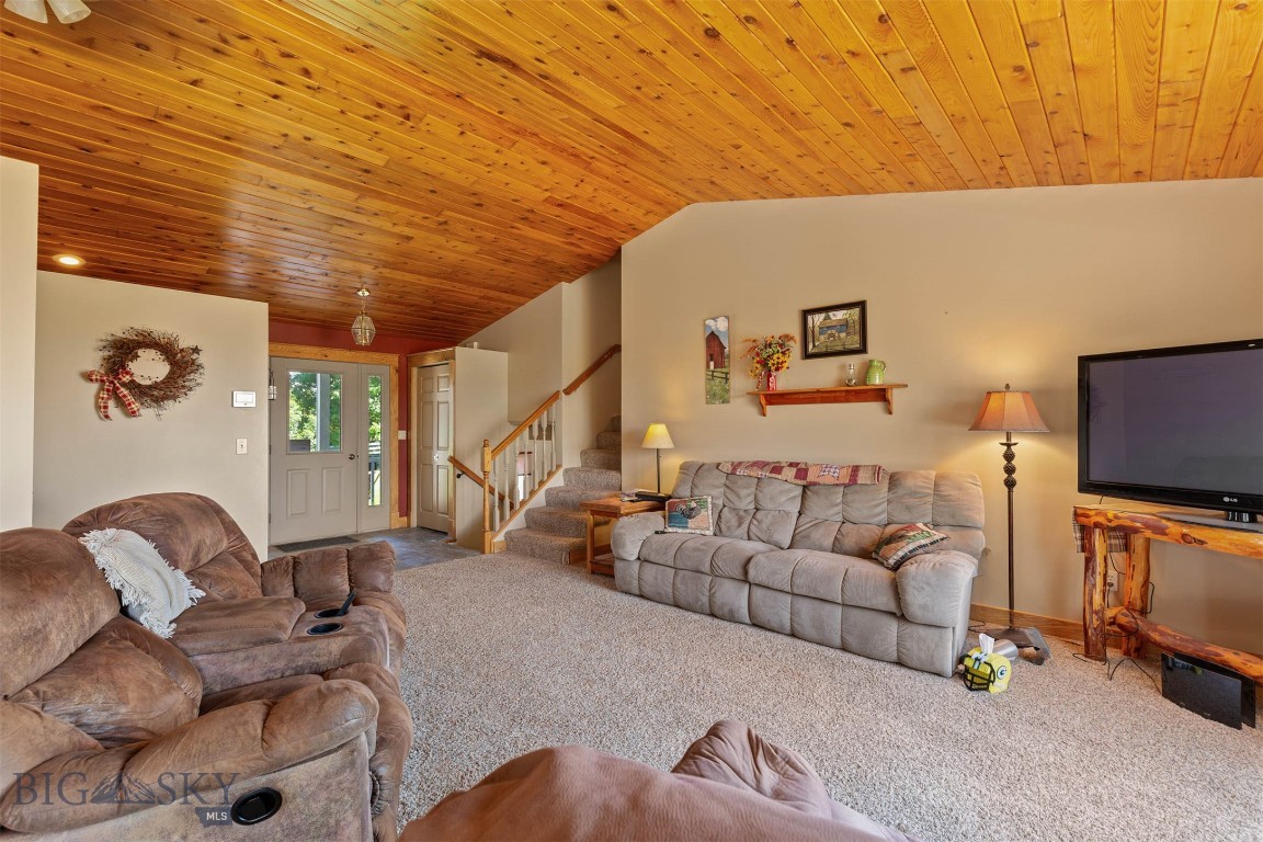 1202 Ludwig Lane