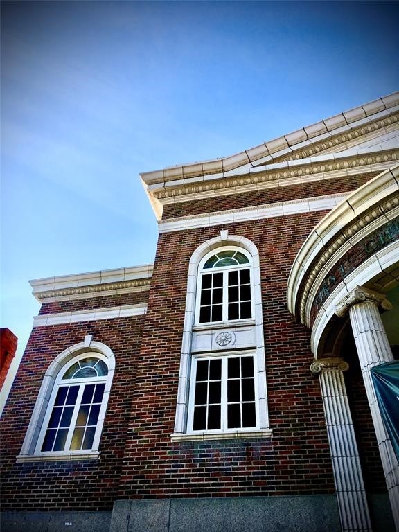 229 N Montana Street