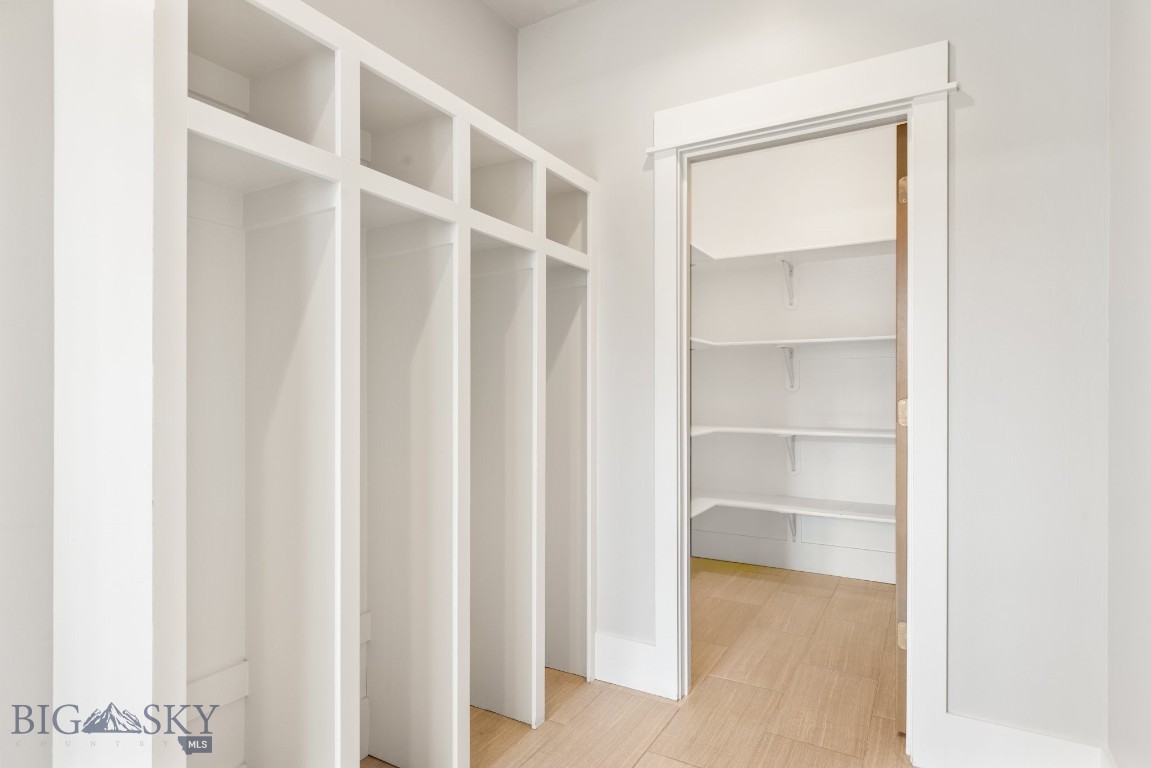 Bozeman, Montana 59718, United States, 3 Bedrooms Bedrooms, ,2 BathroomsBathrooms,Residential,Pending,113227