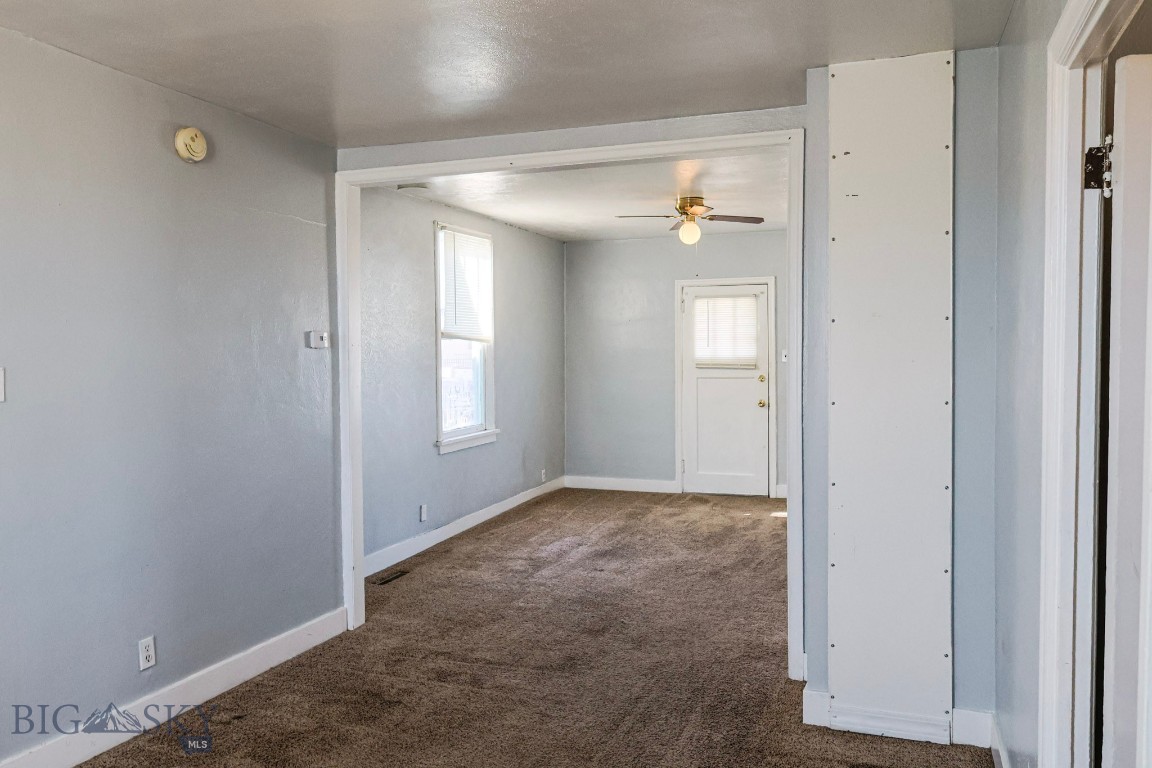 Anaconda, Montana 59711, United States, 2 Bedrooms Bedrooms, ,1 BathroomBathrooms,Residential,Pending,37616