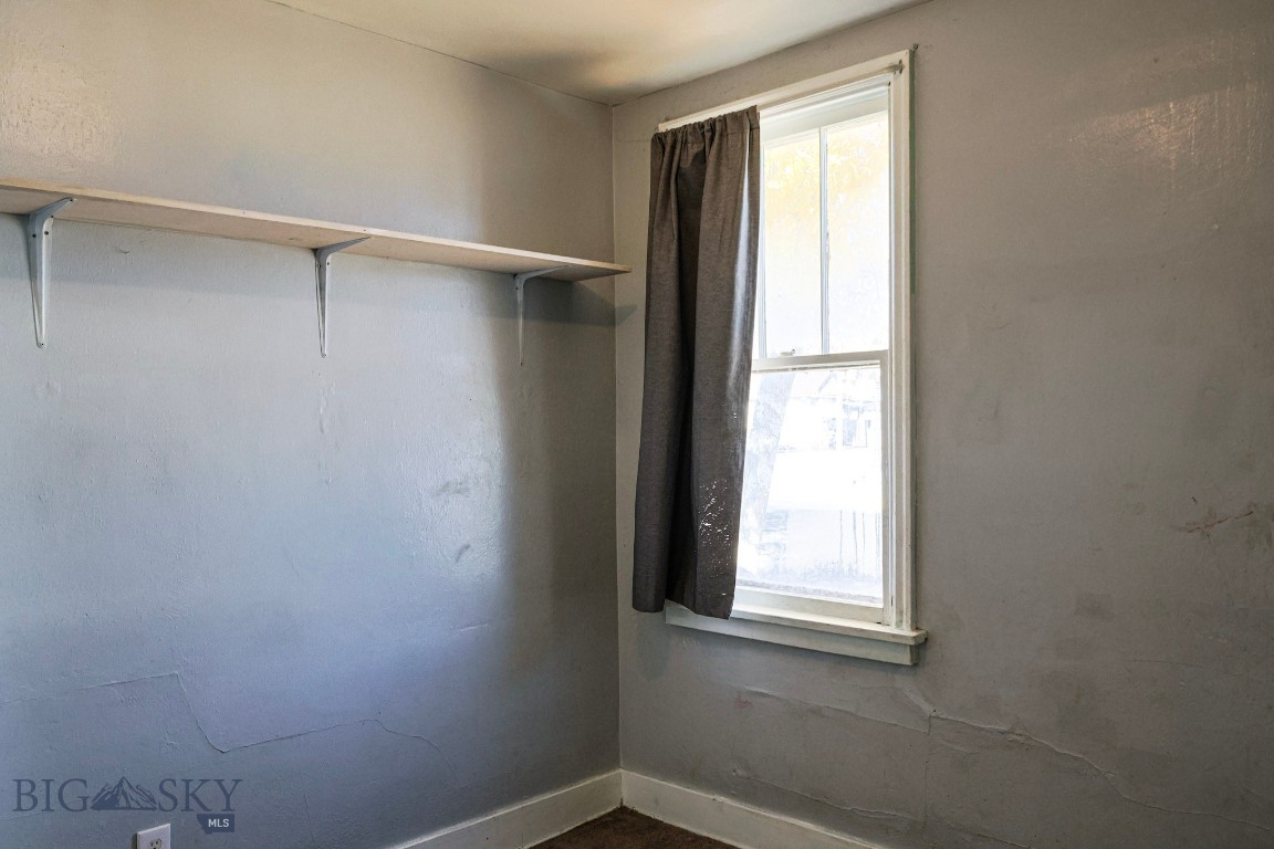 Anaconda, Montana 59711, United States, 2 Bedrooms Bedrooms, ,1 BathroomBathrooms,Residential,Pending,37616