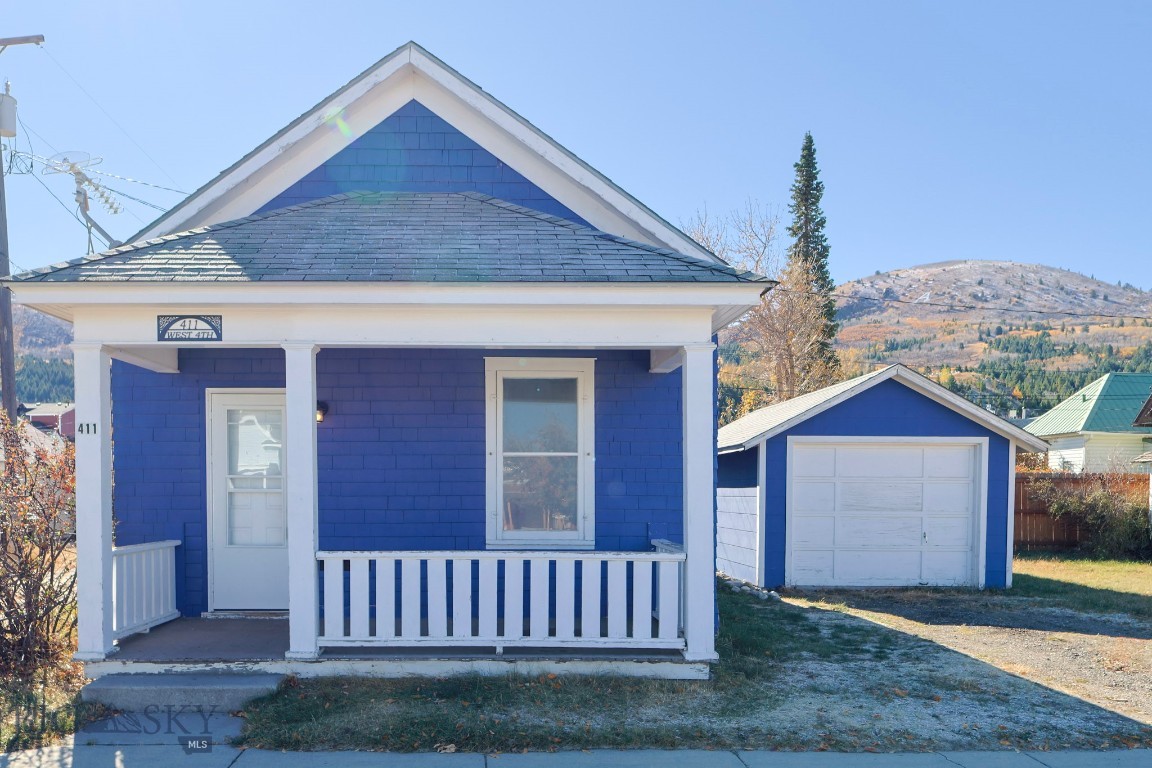 Anaconda, Montana 59711, United States, 2 Bedrooms Bedrooms, ,1 BathroomBathrooms,Residential,Pending,37616