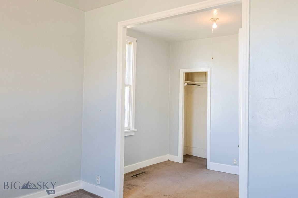 Anaconda, Montana 59711, United States, 2 Bedrooms Bedrooms, ,1 BathroomBathrooms,Residential,Pending,37616